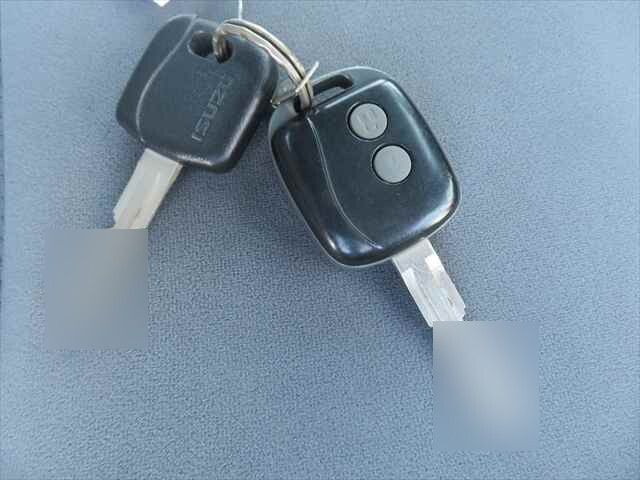 いすゞエルフ平ボディ小型（2t・3t）[写真26]