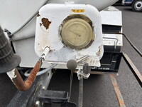 いすゞエルフバキュームカー小型（2t・3t）[写真17]