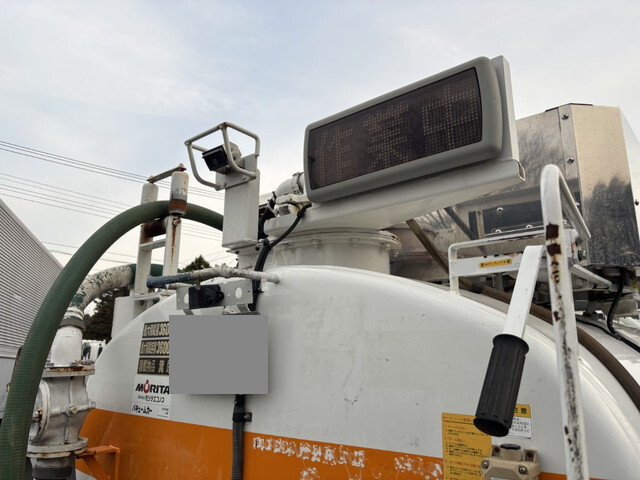 いすゞエルフバキュームカー小型（2t・3t）[写真19]