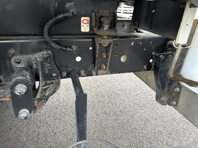 いすゞエルフバキュームカー小型（2t・3t）[写真27]