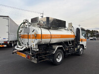 いすゞエルフバキュームカー小型（2t・3t）[写真02]