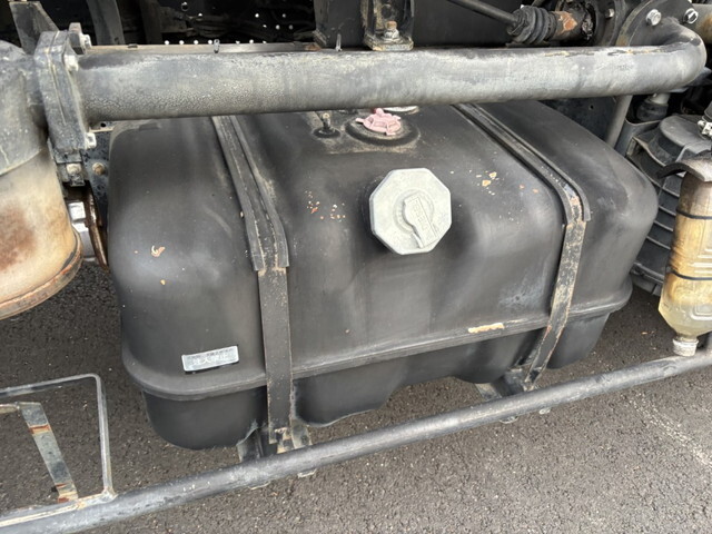 いすゞエルフバキュームカー小型（2t・3t）[写真30]