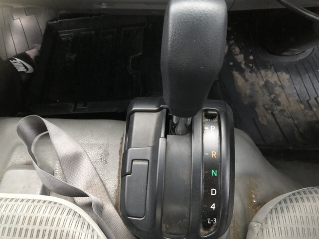 日野デュトロボトルバン小型（2t・3t）[写真25]