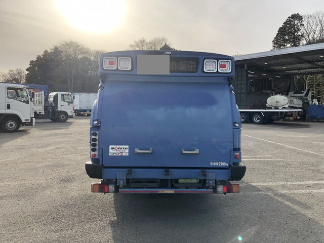 日野デュトロパッカー車（塵芥車）小型（2t・3t）[写真10]