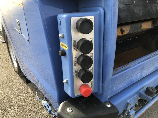 日野デュトロパッカー車（塵芥車）小型（2t・3t）[写真11]