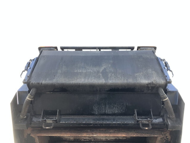 日野デュトロパッカー車（塵芥車）小型（2t・3t）[写真15]