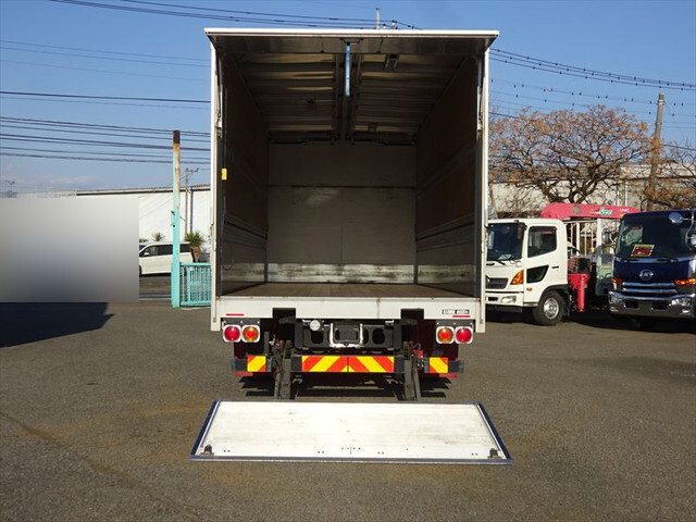 三菱ふそうファイターアルミウイング増トン（6t・8t）[写真12]