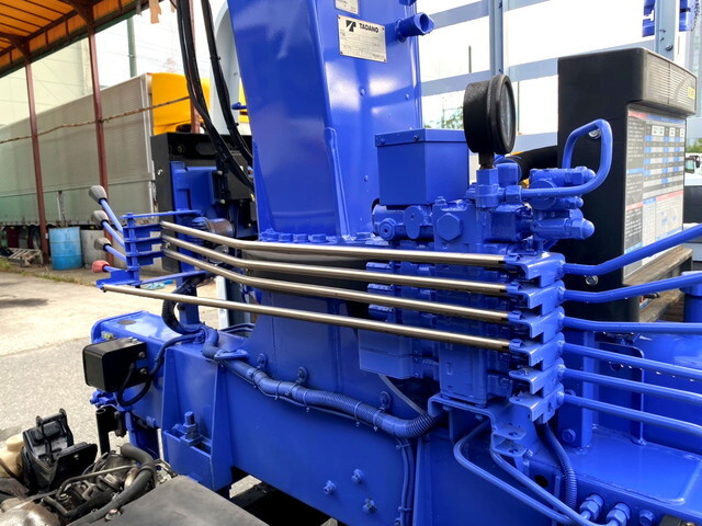 いすゞエルフクレーン4段小型（2t・3t）[写真32]