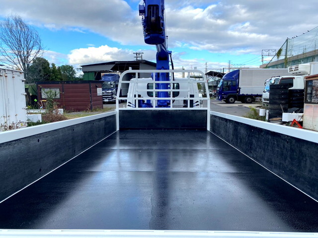 いすゞエルフクレーン4段小型（2t・3t）[写真08]