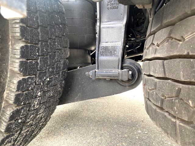 いすゞギガトレーラーヘッド（トラクターヘッド）大型（10t）[写真10]