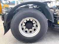 いすゞギガトレーラーヘッド（トラクターヘッド）大型（10t）[写真12]