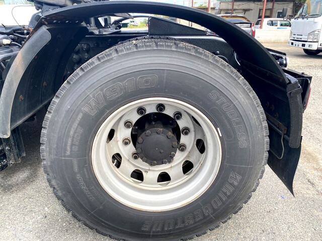 いすゞギガトレーラーヘッド（トラクターヘッド）大型（10t）[写真13]