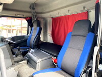 いすゞギガトレーラーヘッド（トラクターヘッド）大型（10t）[写真30]