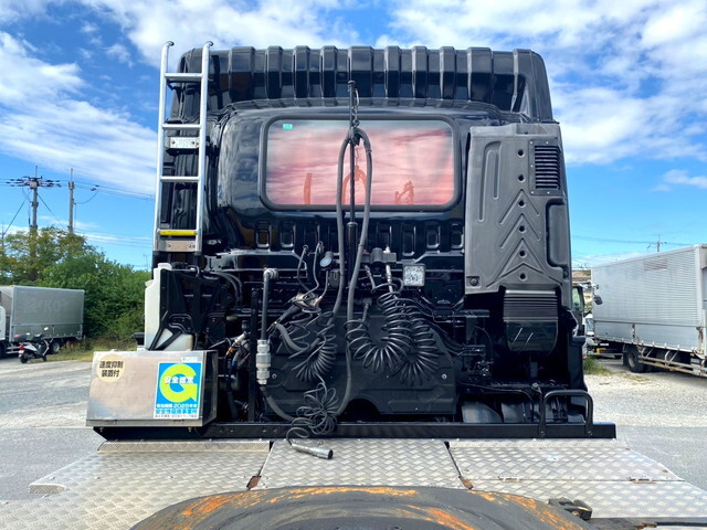 いすゞギガトレーラーヘッド（トラクターヘッド）大型（10t）[写真08]