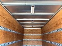 いすゞエルフアルミバン小型（2t・3t）[写真13]