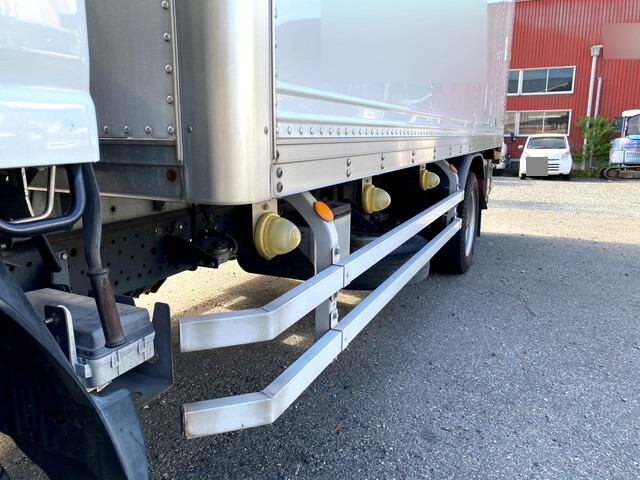 いすゞエルフアルミバン小型（2t・3t）[写真18]