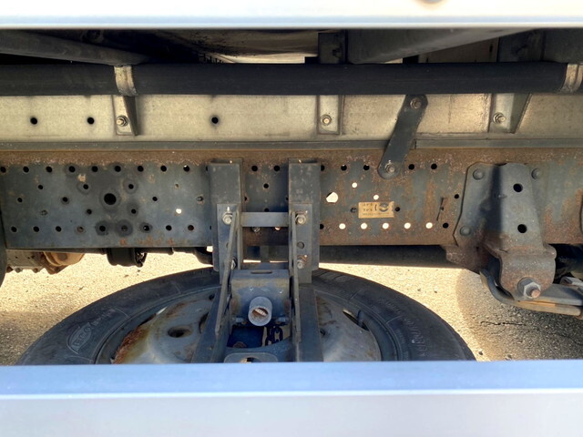 いすゞエルフアルミバン小型（2t・3t）[写真23]