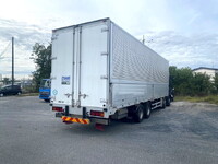 いすゞギガアルミウイング大型（10t）[写真02]