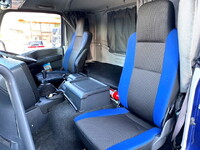 いすゞギガアルミウイング大型（10t）[写真32]