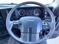 いすゞギガアルミウイング大型（10t）[写真33]