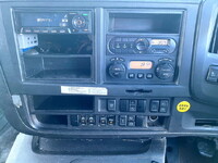 いすゞギガアルミウイング大型（10t）[写真34]