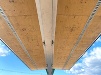 いすゞギガアルミウイング大型（10t）[写真16]