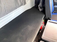 いすゞギガアルミウイング大型（10t）[写真38]