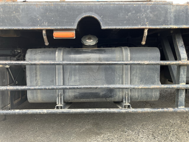 日野プロフィアセルフローダー大型（10t）[写真23]