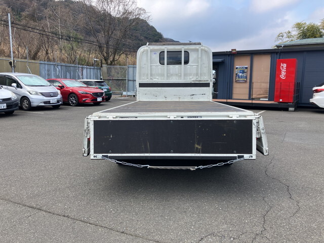 日野デュトロ平ボディ小型（2t・3t）[写真10]