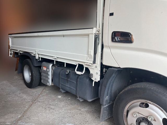 日野デュトロ平ボディ小型（2t・3t）[写真12]