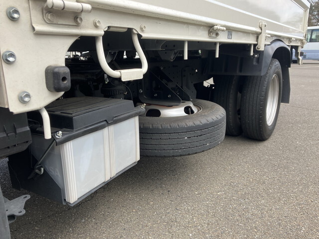 日野デュトロ平ボディ小型（2t・3t）[写真16]