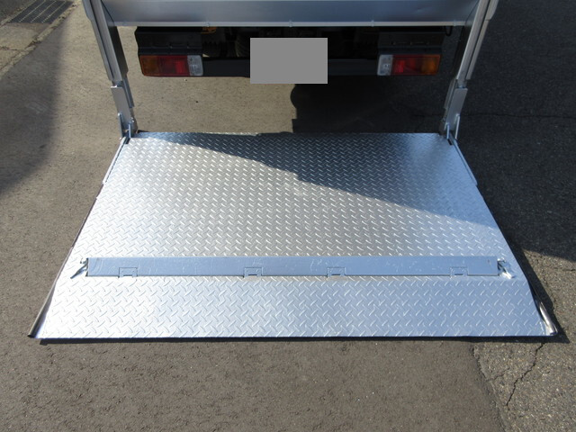 トヨタトヨエースアルミバン小型（2t・3t）[写真15]