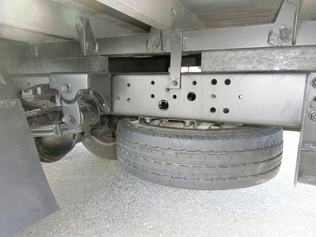 日野デュトロ平ボディ小型（2t・3t）[写真21]