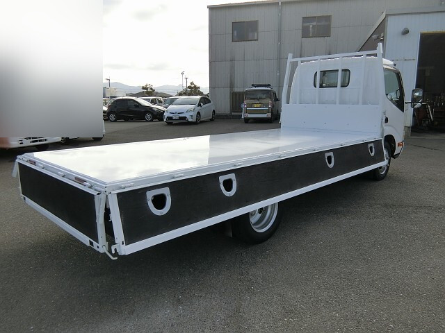日野デュトロ平ボディ小型（2t・3t）[写真09]