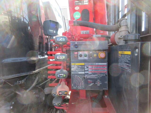 いすゞフォワードクレーン4段増トン（6t・8t）[写真33]