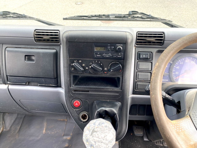 三菱ふそうキャンターダンプ小型（2t・3t）[写真38]