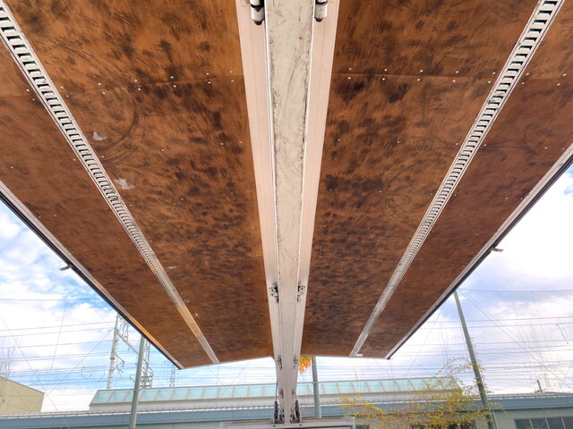 UDトラックスクオンアルミウイング大型（10t）[写真16]