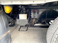 UDトラックスクオンアルミウイング大型（10t）[写真25]