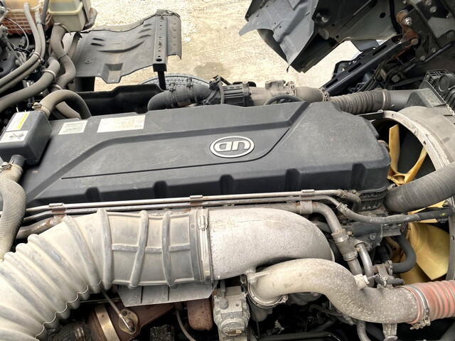 UDトラックスクオンアルミウイング大型（10t）[写真27]