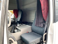 UDトラックスクオンアルミウイング大型（10t）[写真32]