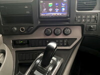 UDトラックスクオンアルミウイング大型（10t）[写真34]