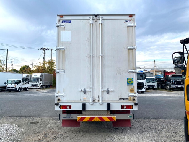 UDトラックスクオンアルミウイング大型（10t）[写真06]