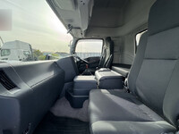 いすゞギガ冷蔵冷凍ウイング大型（10t）[写真15]