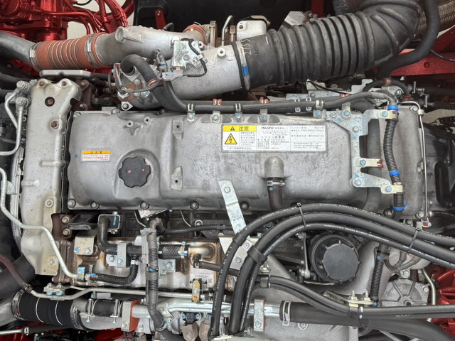 いすゞギガ冷蔵冷凍ウイング大型（10t）[写真18]