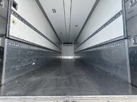 いすゞギガ冷蔵冷凍ウイング大型（10t）[写真26]