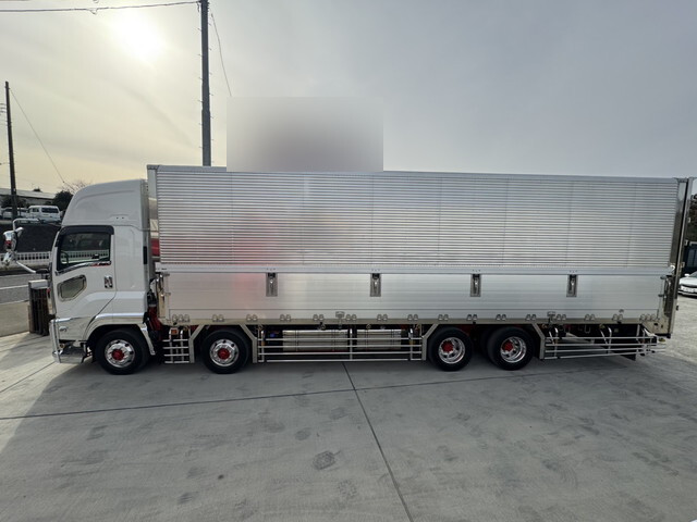 いすゞギガ冷蔵冷凍ウイング大型（10t）[写真06]