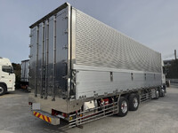 いすゞギガ冷蔵冷凍ウイング大型（10t）[写真10]