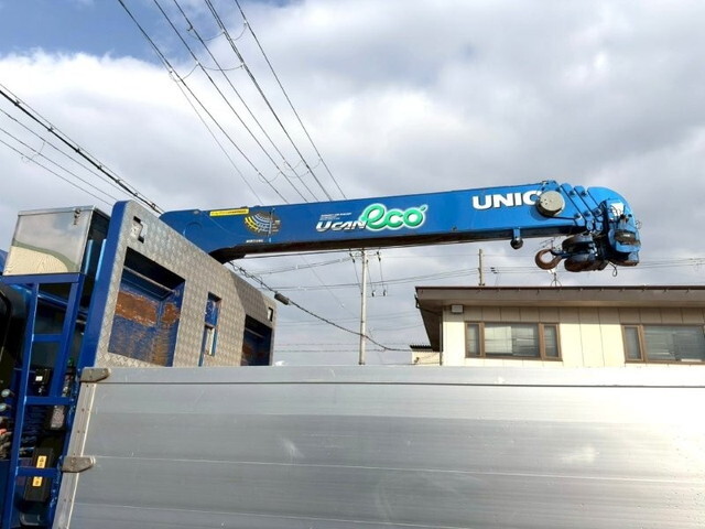 UDトラックスクオンクレーン4段大型（10t）[写真06]