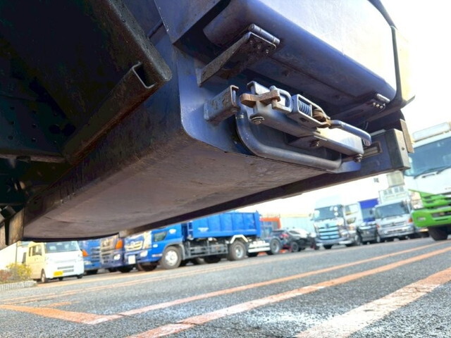 三菱ふそうキャンターパッカー車（塵芥車）小型（2t・3t）[写真15]