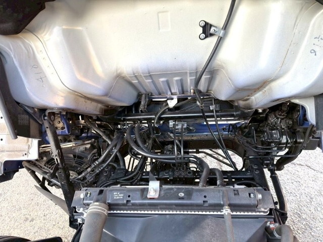 三菱ふそうキャンターパッカー車（塵芥車）小型（2t・3t）[写真28]